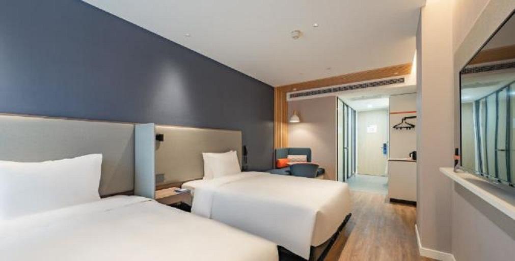 Holiday Inn Express Shanghai Expo Centre By Ihg Екстериор снимка