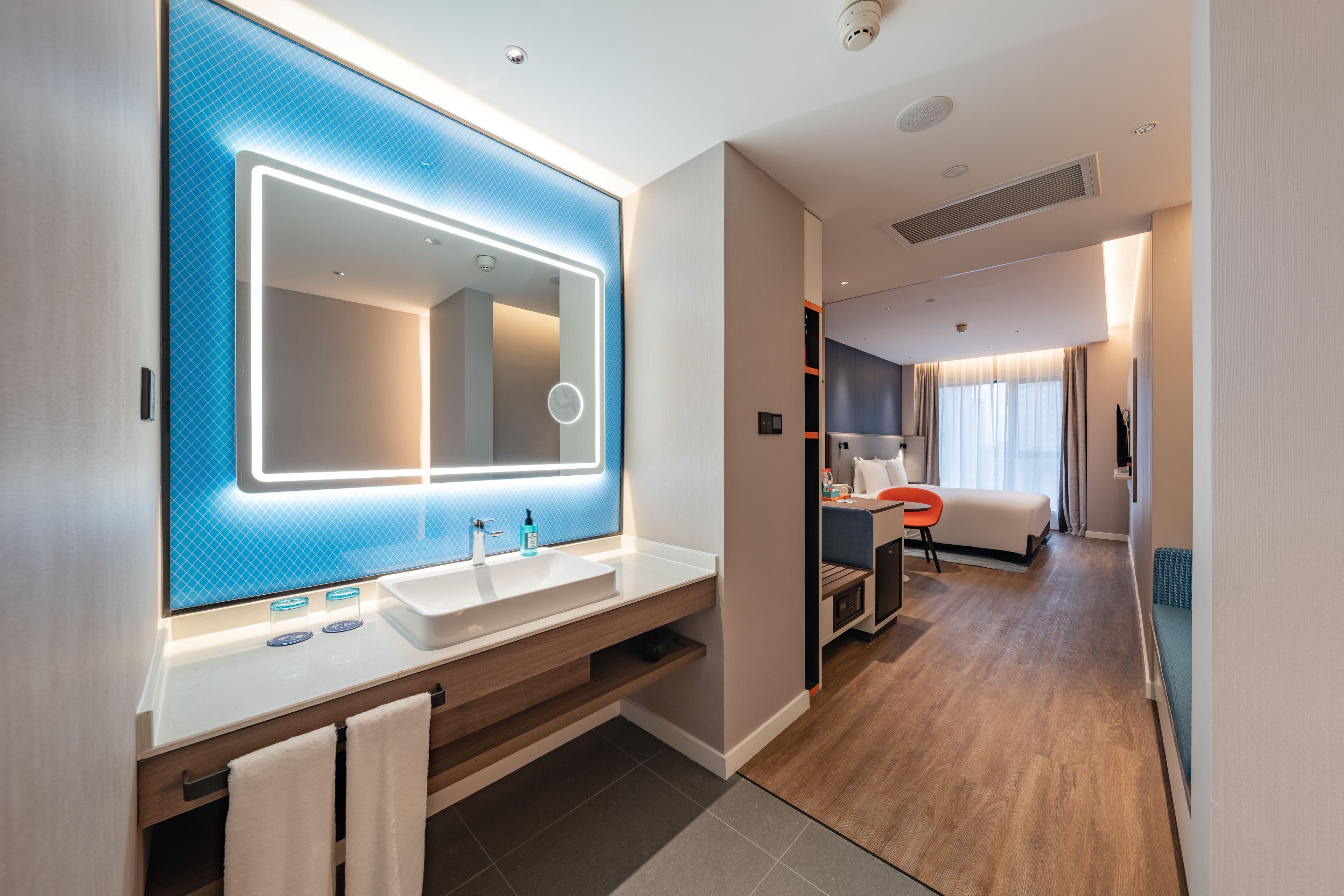 Holiday Inn Express Shanghai Expo Centre By Ihg Екстериор снимка