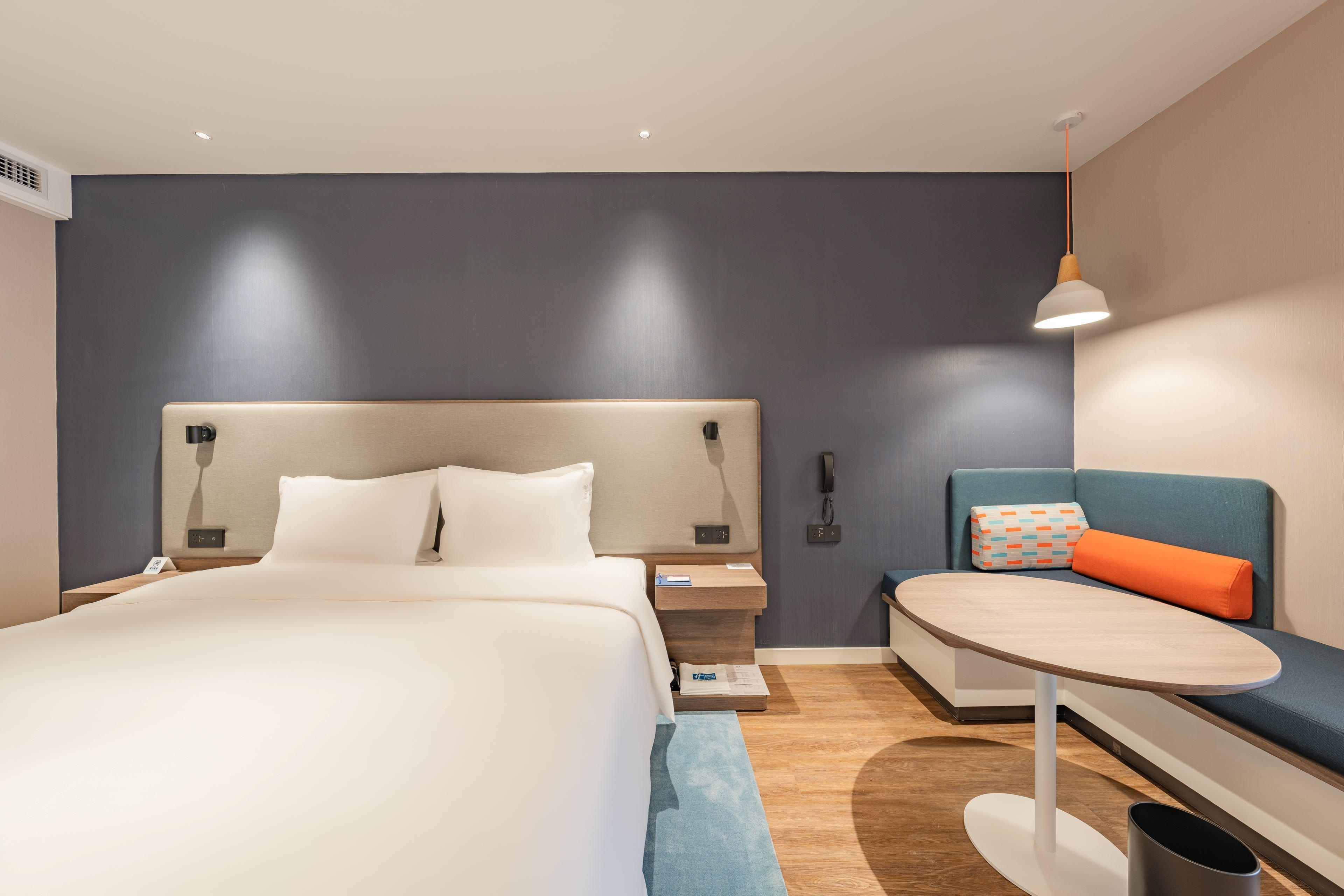 Holiday Inn Express Shanghai Expo Centre By Ihg Екстериор снимка