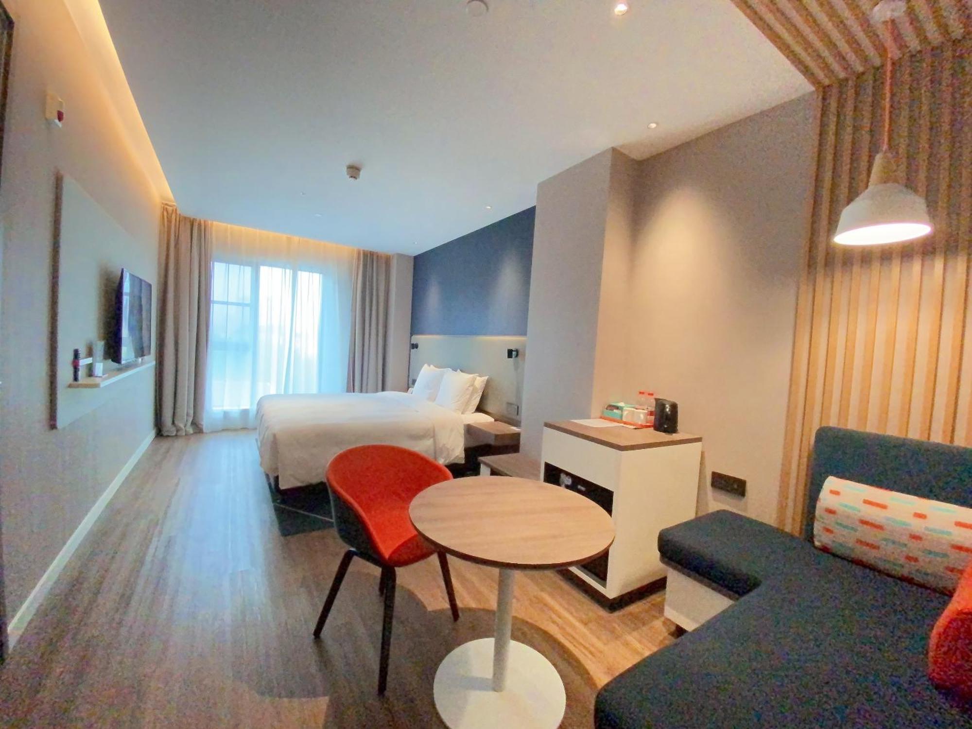 Holiday Inn Express Shanghai Expo Centre By Ihg Екстериор снимка