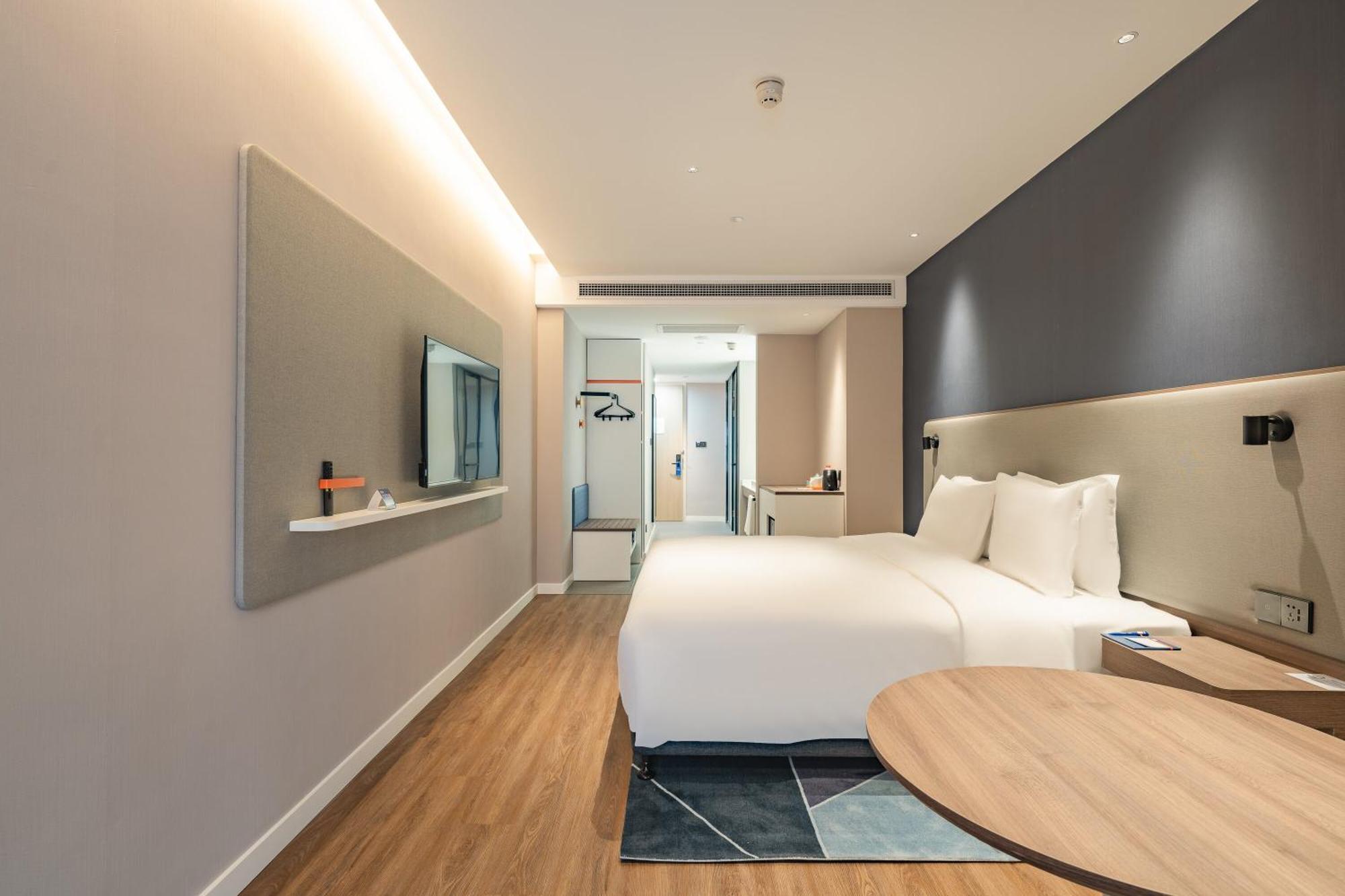 Holiday Inn Express Shanghai Expo Centre By Ihg Екстериор снимка